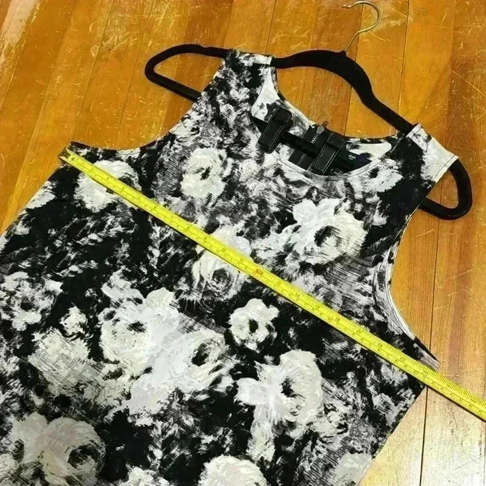 Gap Women’s Sleeveless Dress Size Large - Picture 6 of 6